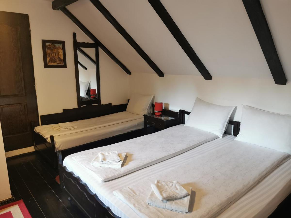 Via Transilvanica Sighisoara Hotell Exteriör bild